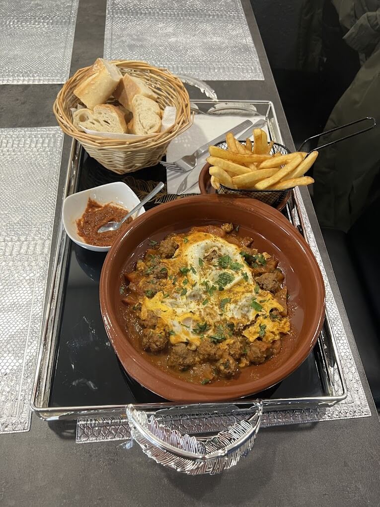 Grillades au feu de bois Metz - brochettes et côtelettes au restaurant marocain